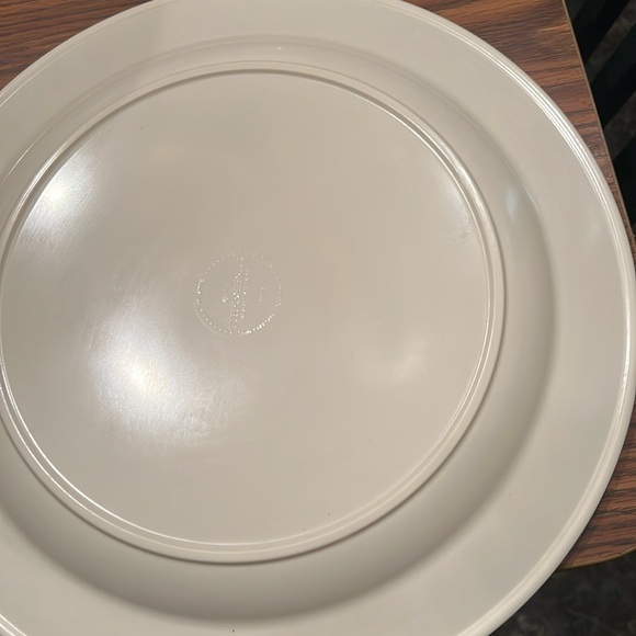 TWO LARGE THRESHOLD MELAMINE SERVING PLATTERS ! - Picture 6 of 8